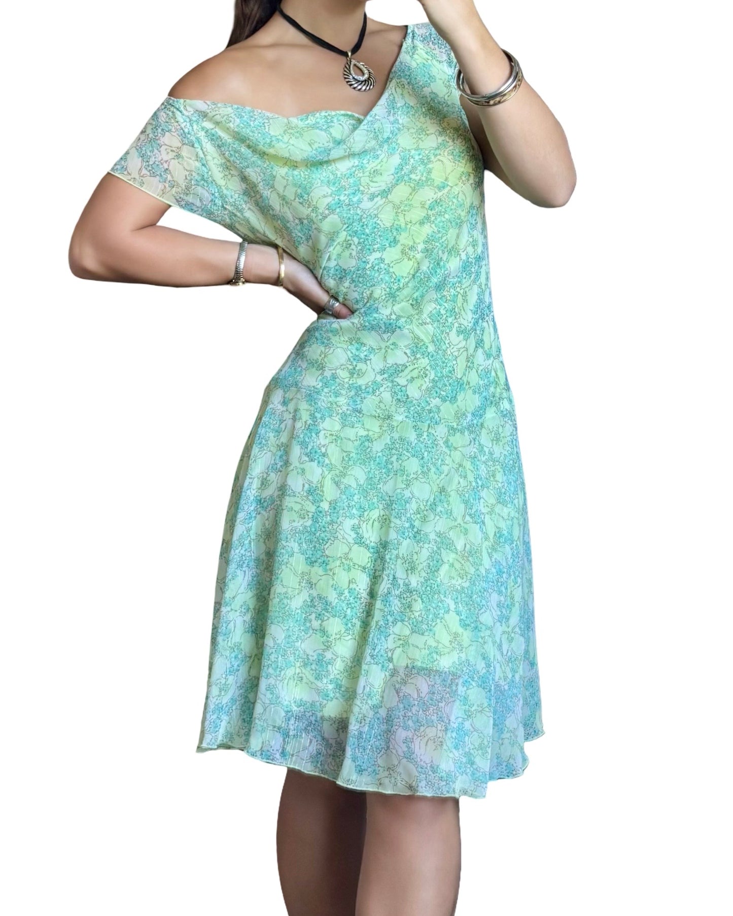 Wrapper 00’s Dress | Size M