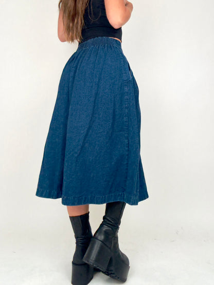 Denim Button Maxi | Size 23” waist