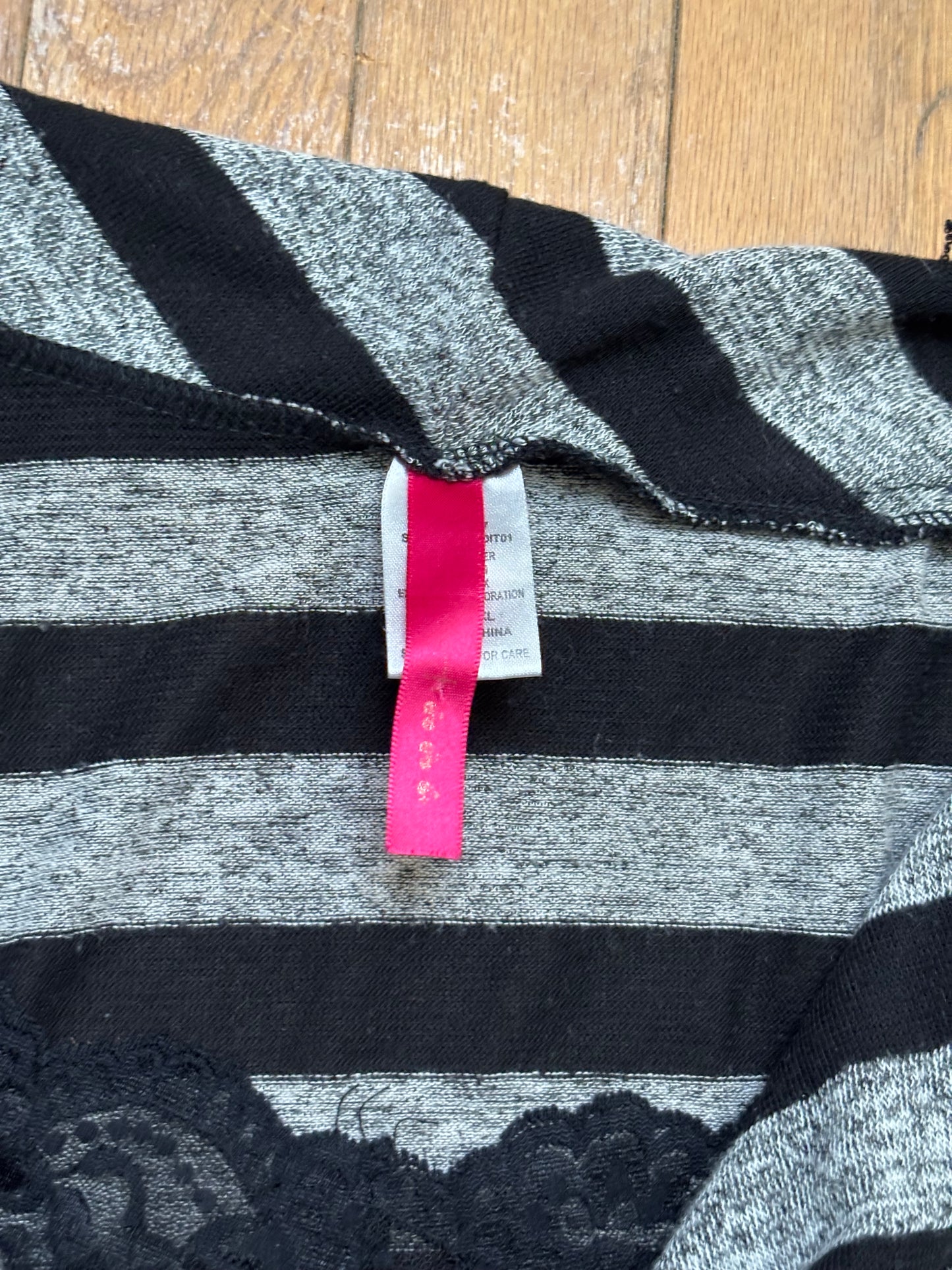 Striped 00’s Slouch Top | Size S