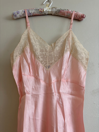 Super fit 90’s Lace Slip | Size M