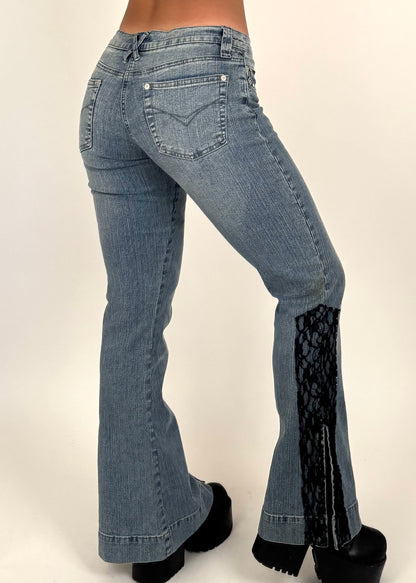 Blue Pointe Lace Flare Jeans | Size 27” waist