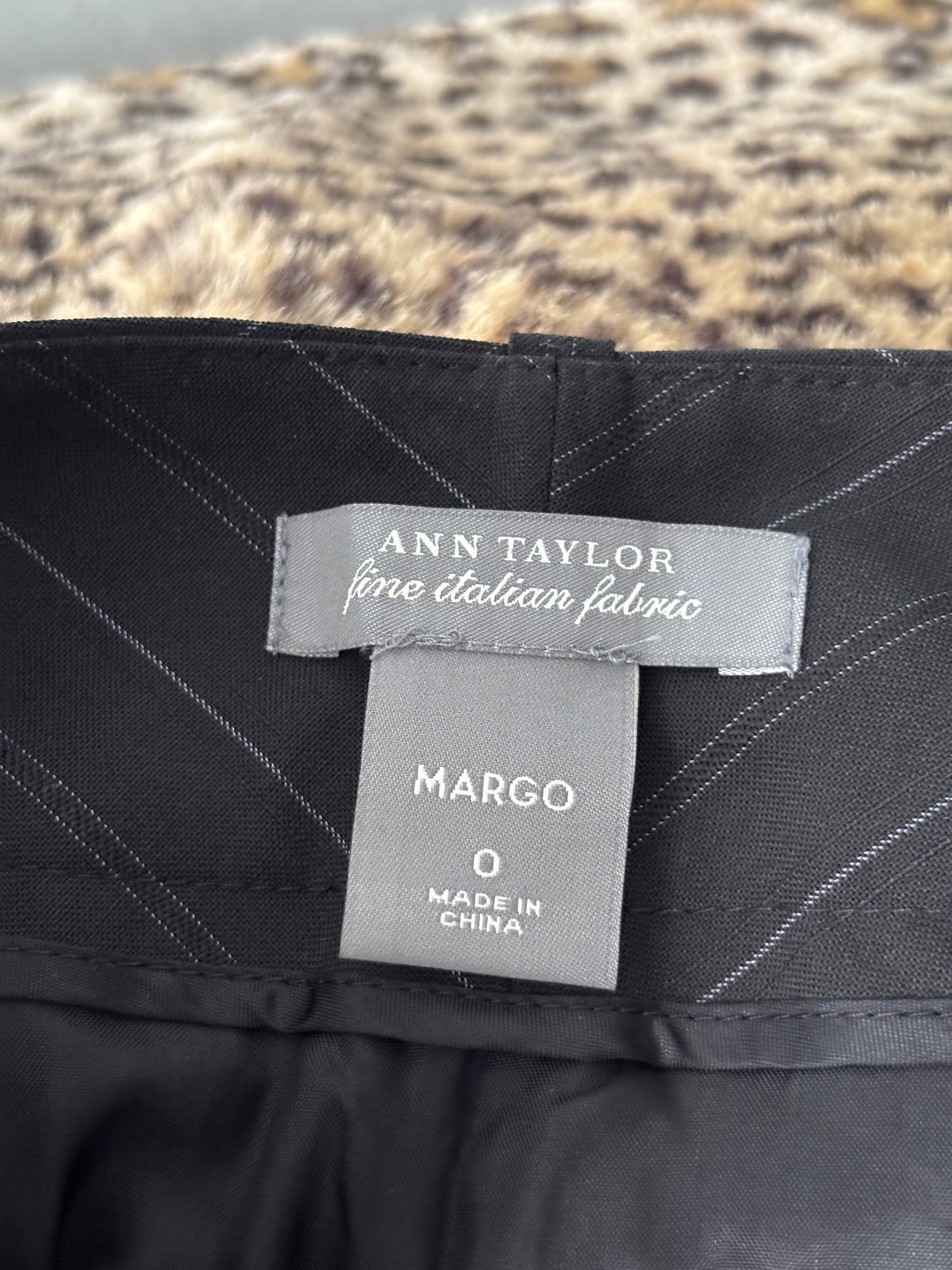 Ann Taylor 00's Pinstripe Pant | Size 0