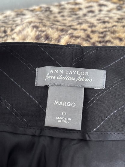 Ann Taylor 00's Pinstripe Pant | Size 0