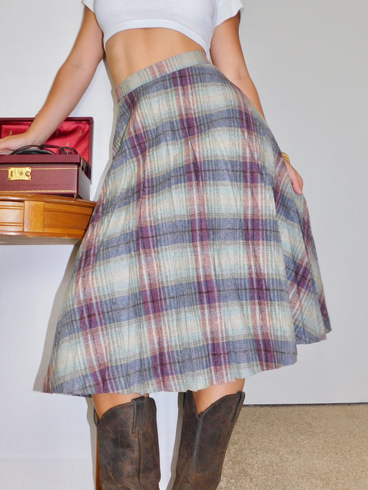 Angie Plaid Midi | Size 25” waist