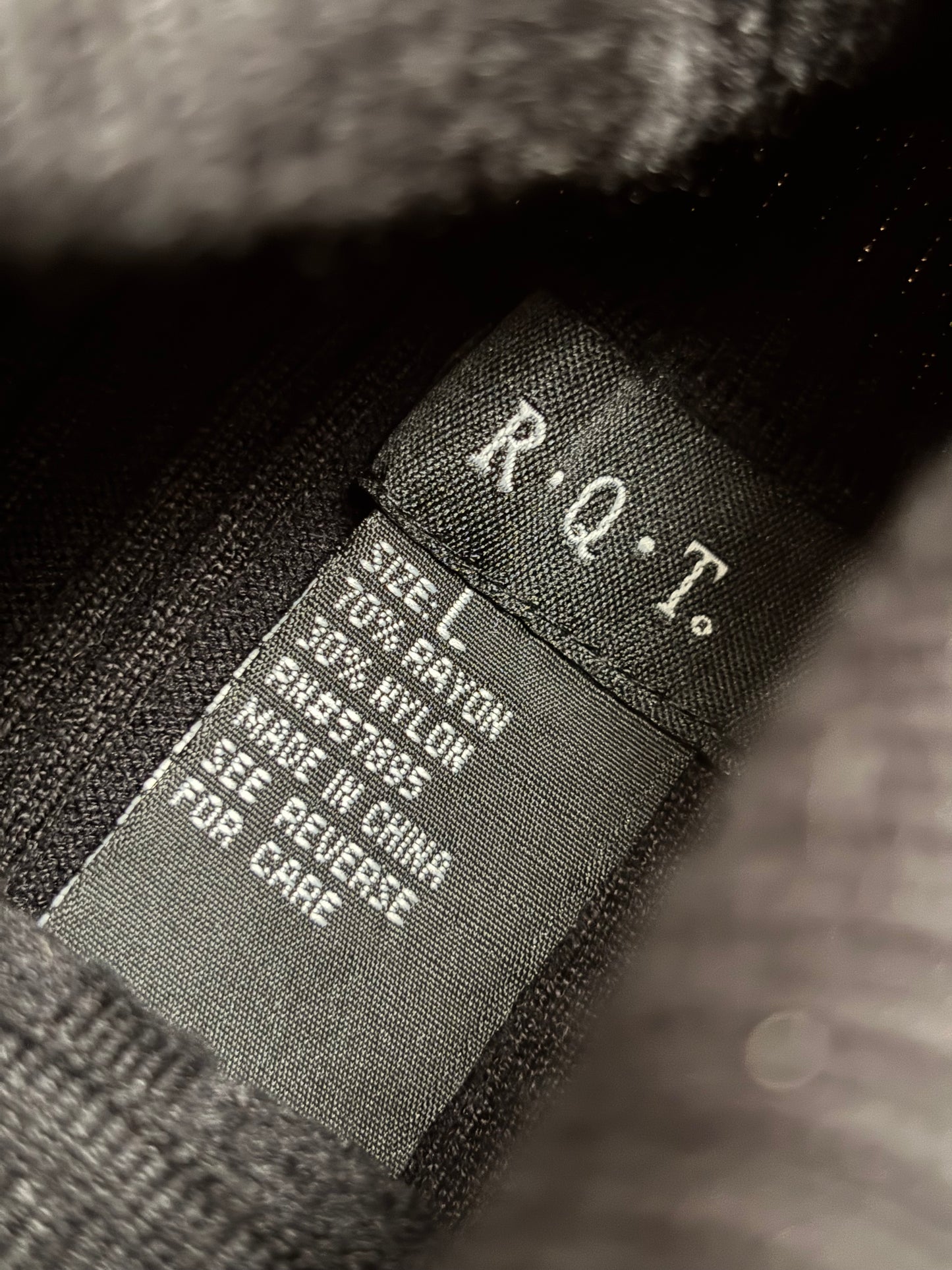 R.Q.T 90's Knit Top | Size L