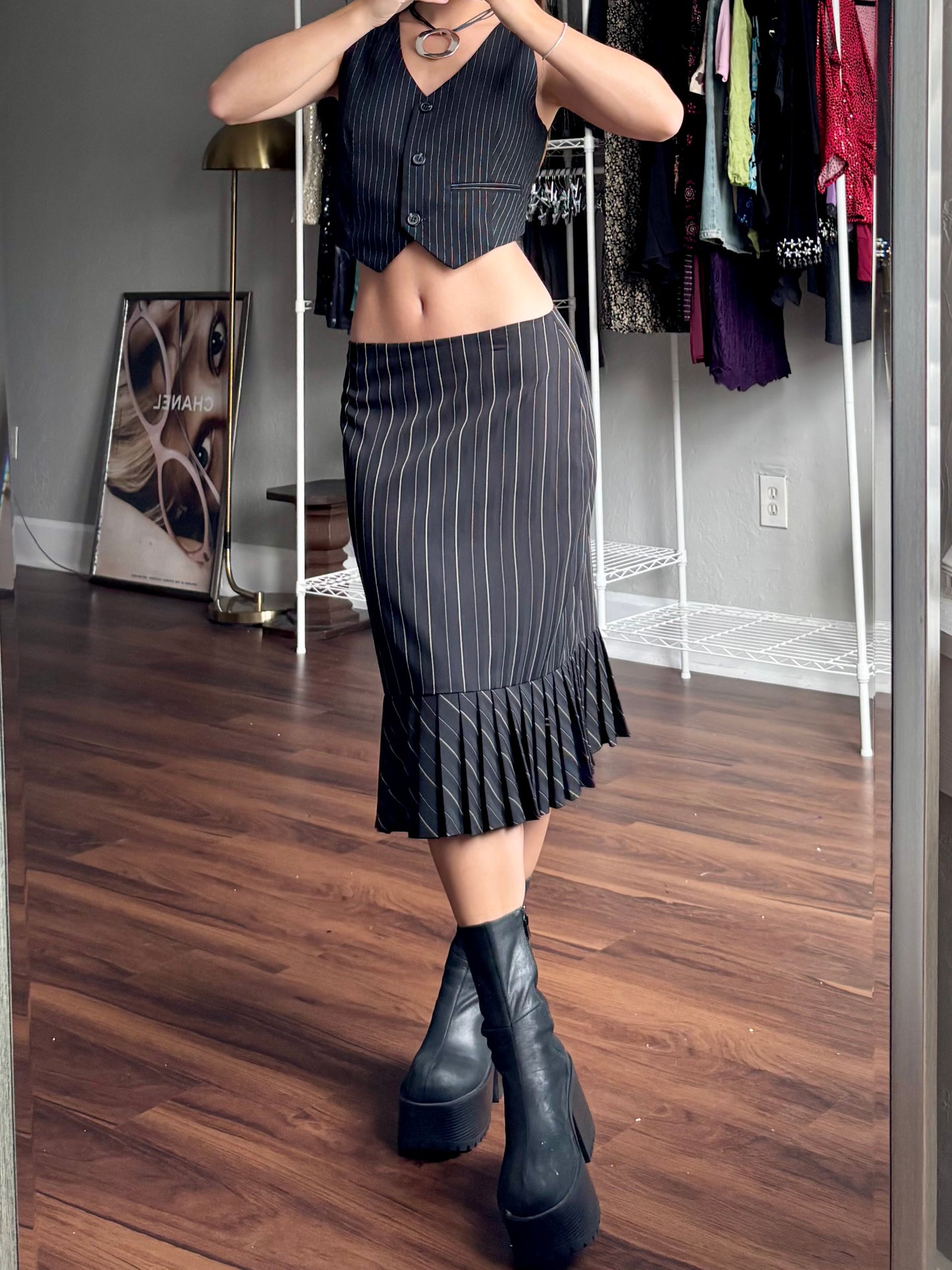 Chapter One 90's Pinstripe Skirt | Size 29" Waist