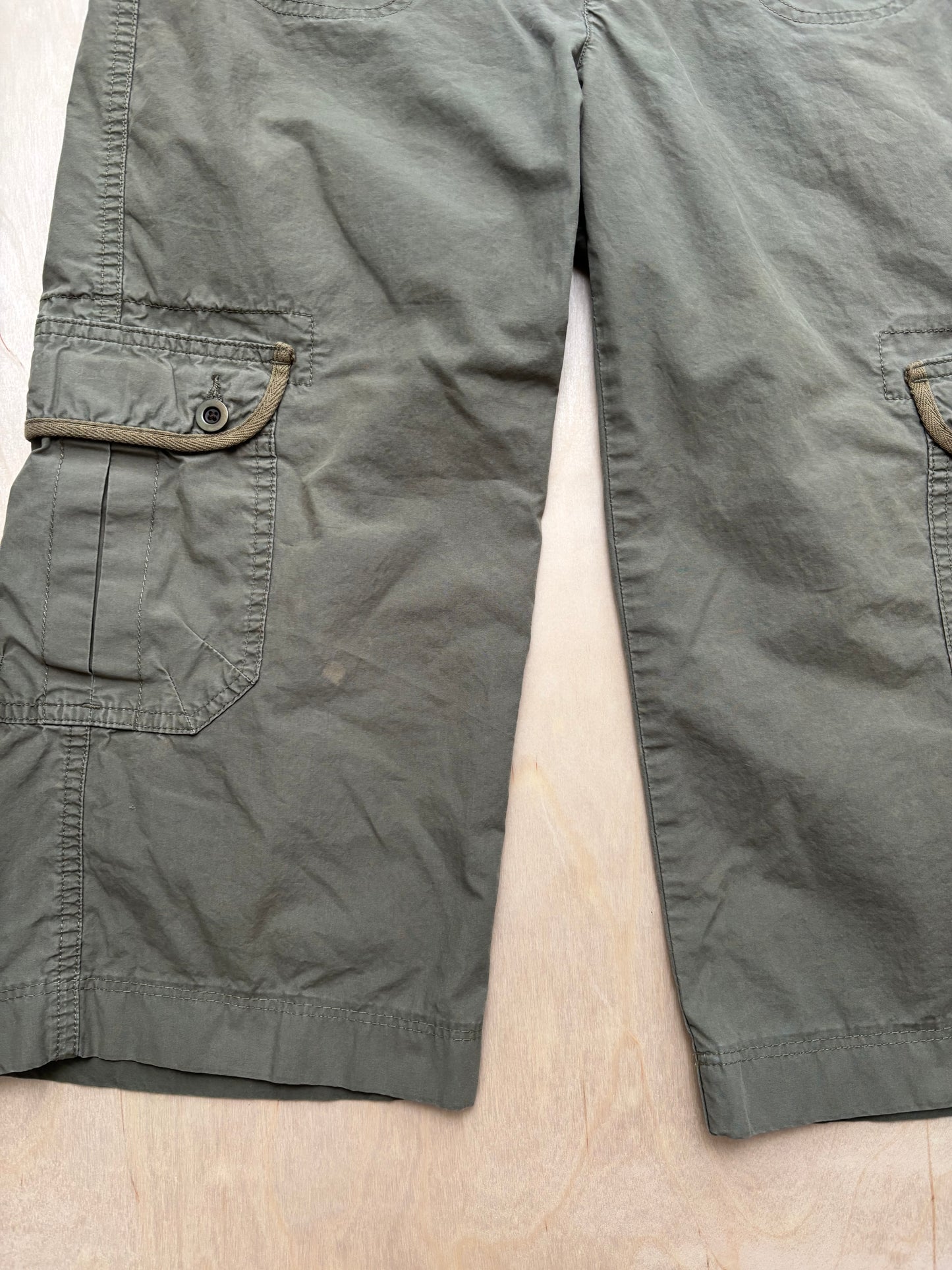 Tommy 00’s Cargo Capris | Size 4