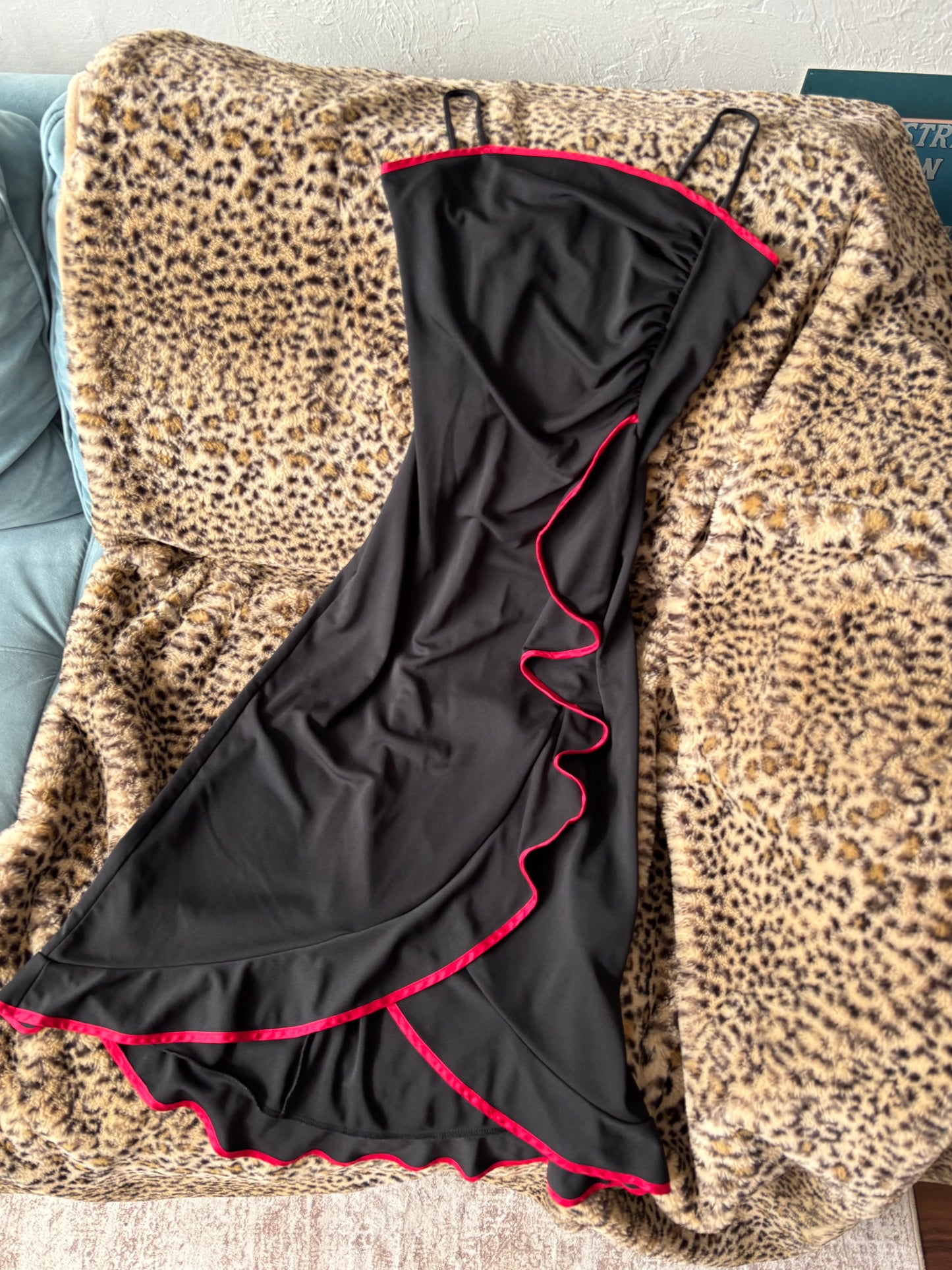 Taboo 90's Ruffle Dress | Size M