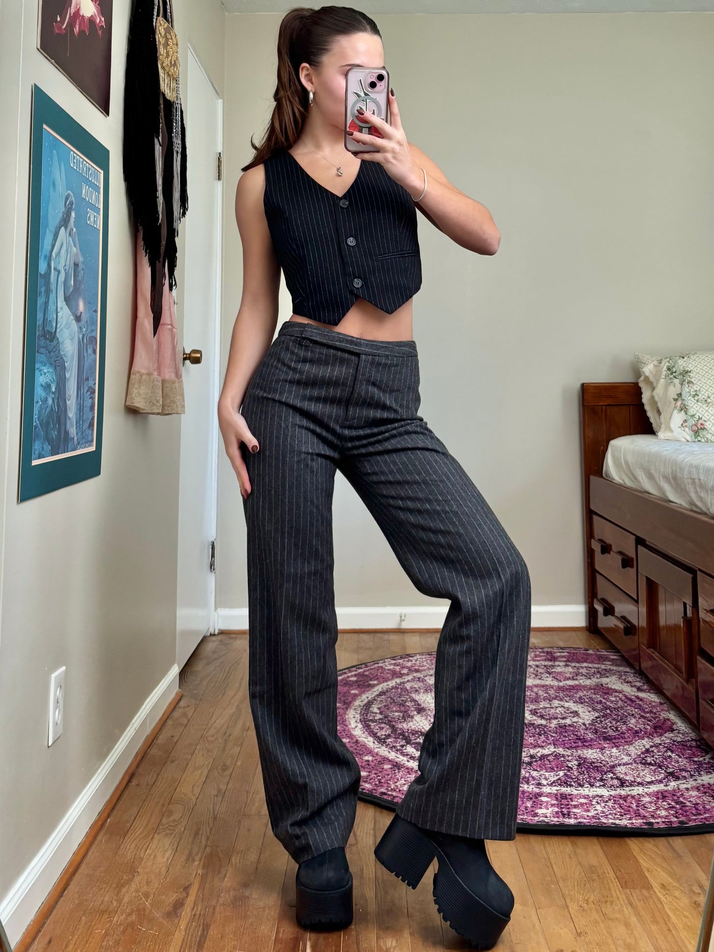 Ann Taylor 90's Pinstripe Trouser | Size 26" Waist