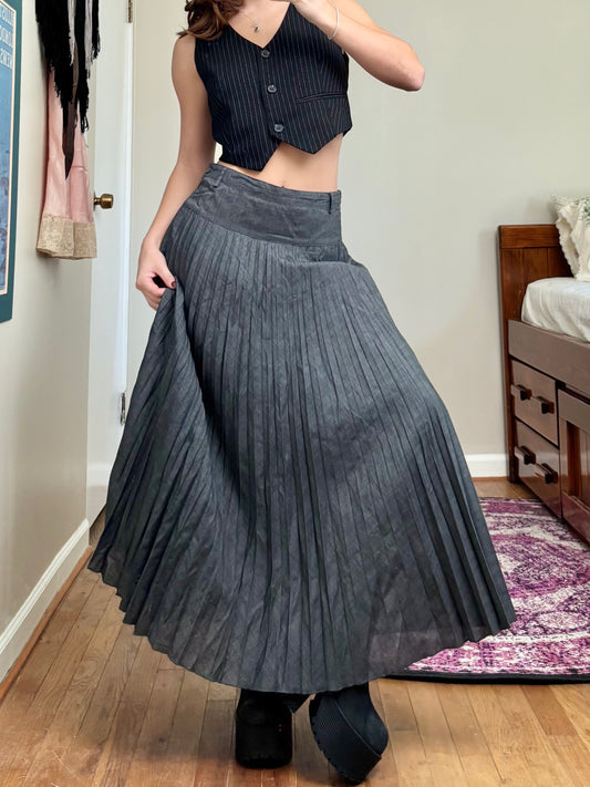 Venus 00's Pleated Skirt | Size 27" Waist