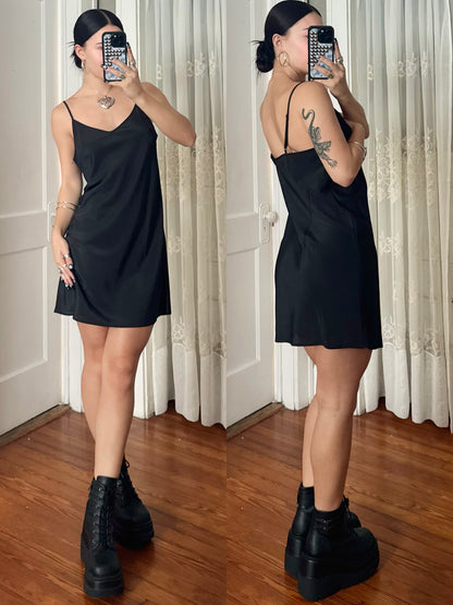 90's Guess Slip | Size M