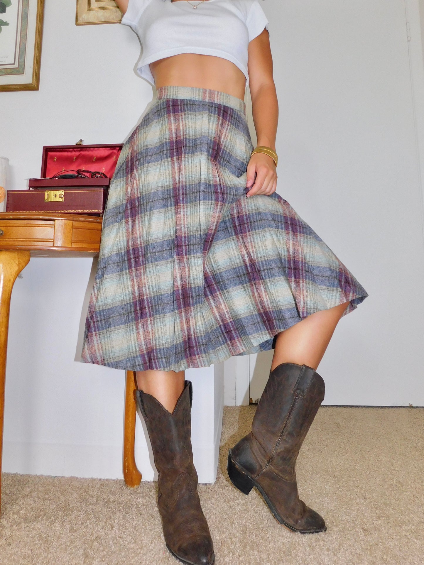 Angie Plaid Midi | Size 25” waist