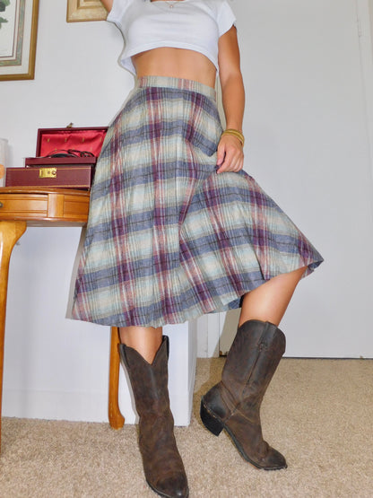 Angie Plaid Midi | Size 25” waist