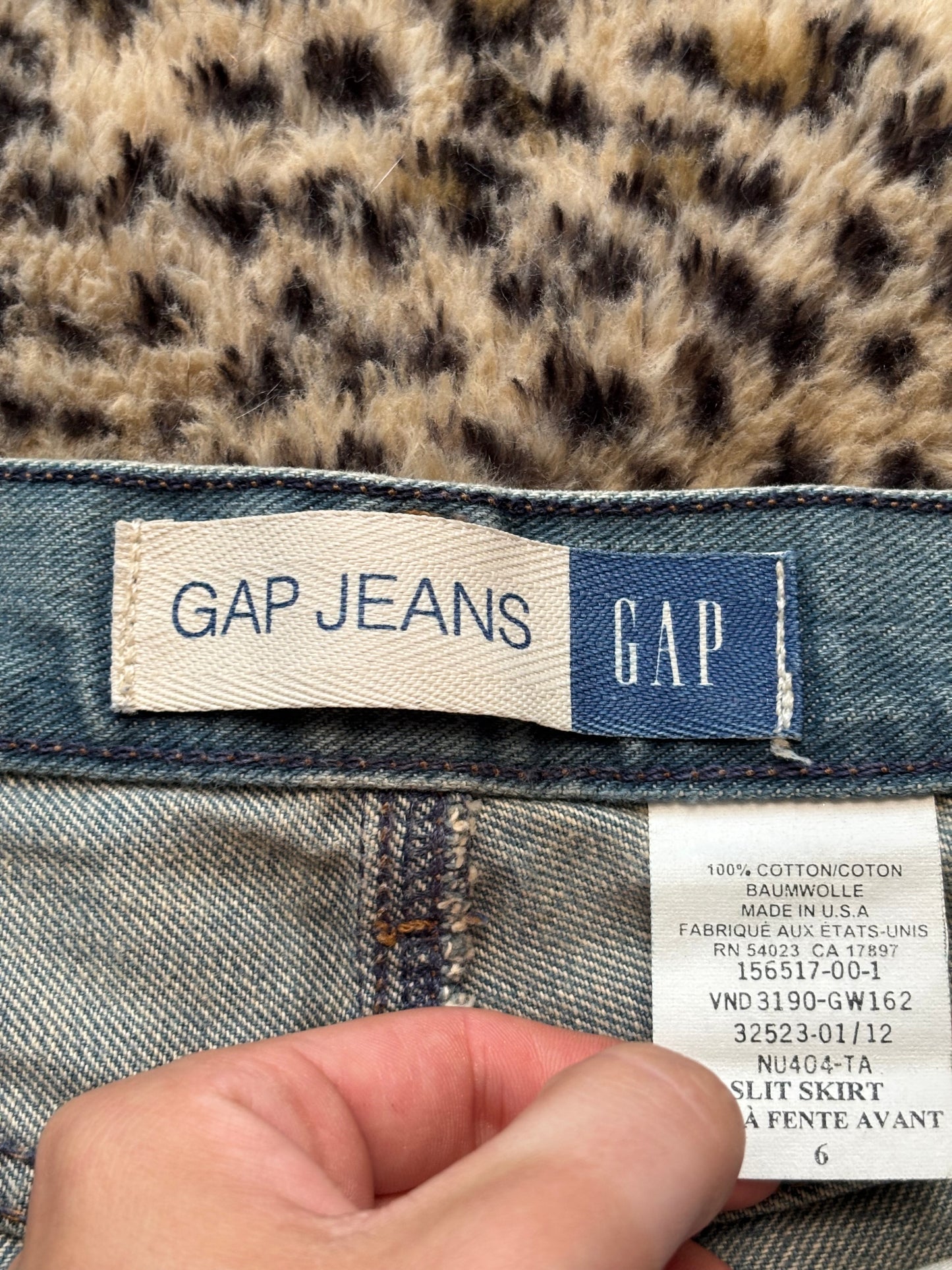 GAP 90's Denim Skirt | Size 31" Waist