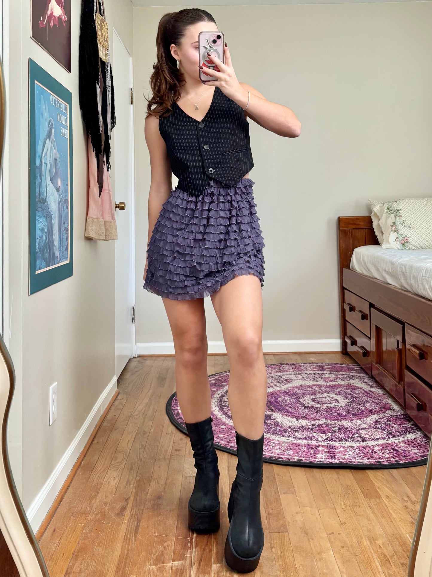 Ruffle 00's Mini Skirt | Size 25" Waist