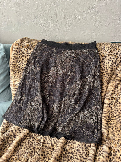 Cabi 00's Lace Trim Skirt | Size M