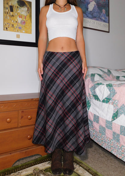 Nicole Plaid Maxi | Size 29” waist