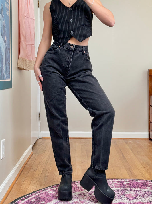 1996 Relaxed 551 Levi’s | Size 28” Waist