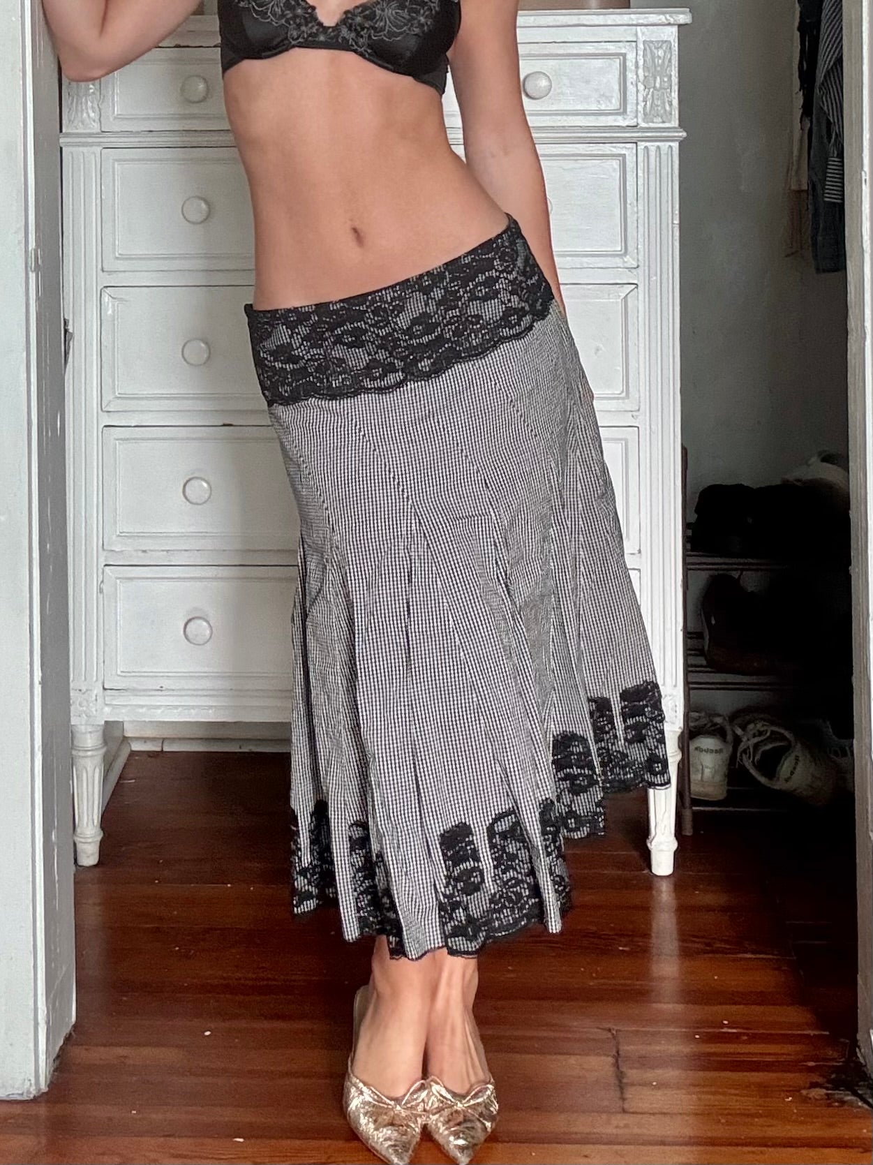 Lace Detail 00’s Skirt | Size M