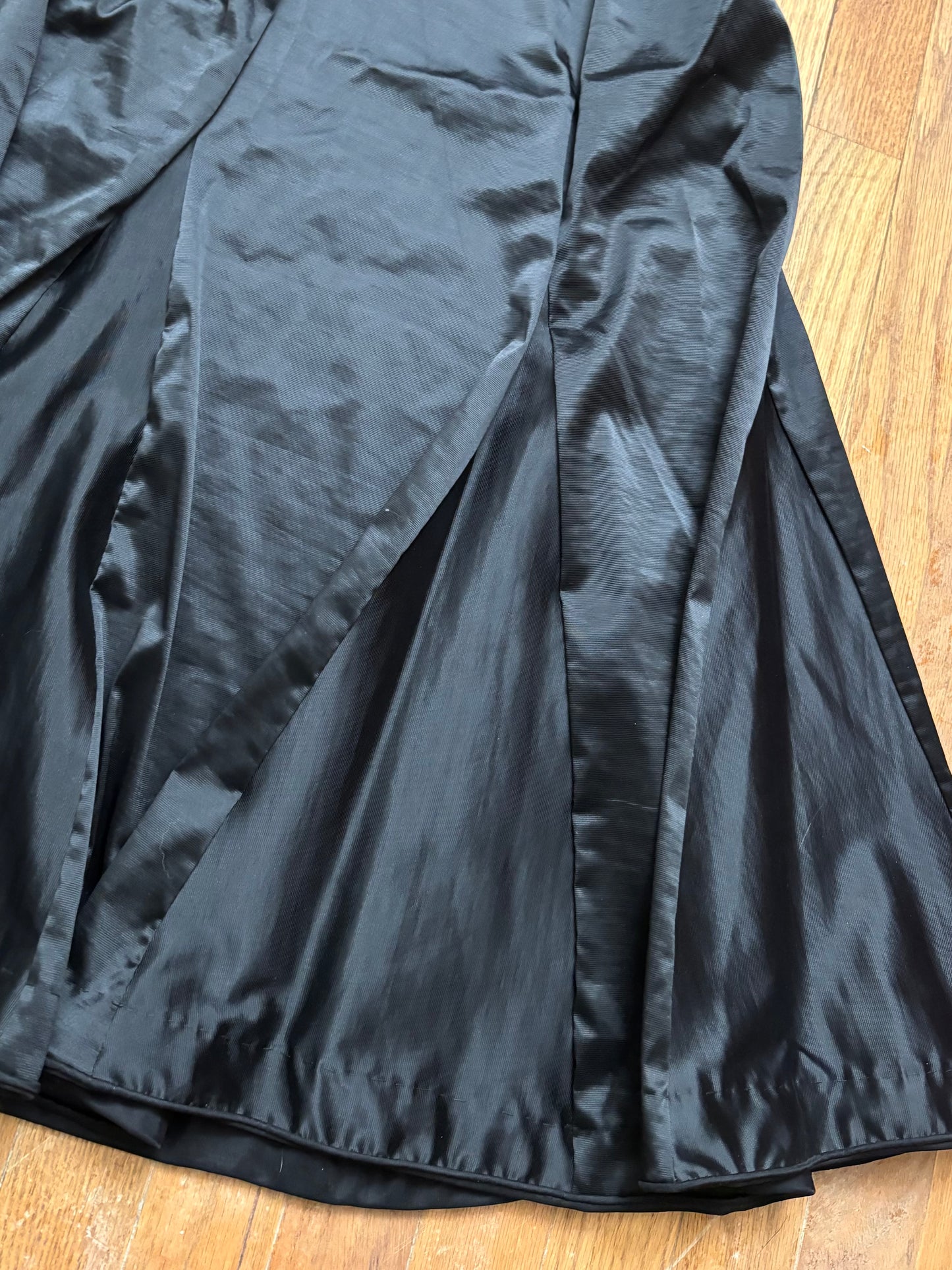 Vanity Fair 90’s Slip Dress | Size S