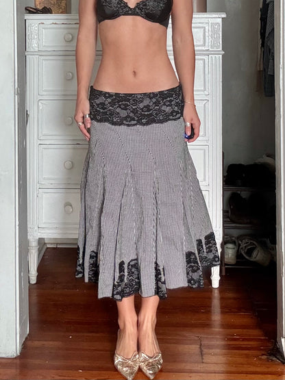 Lace Detail 00’s Skirt | Size M
