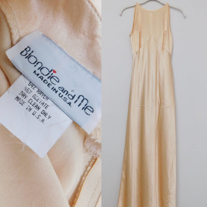 Vintage Cream Open Back Gown | Size 2