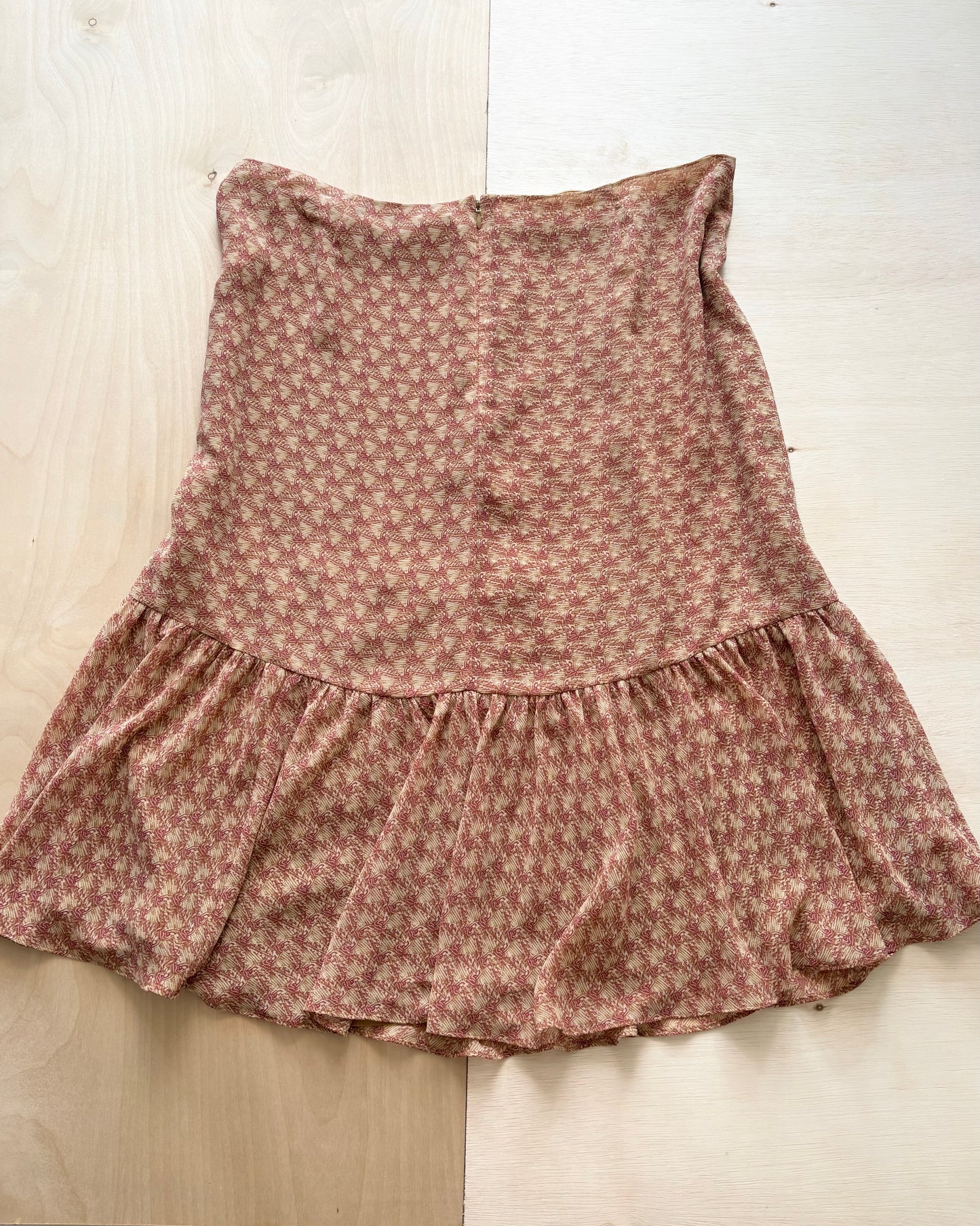 Tapemeasure Y2K Silk Skirt | Size 37” waist
