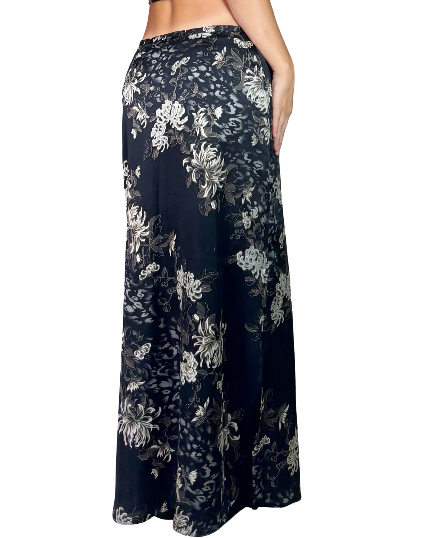 Axcess 90’s Maxi| Size 30” waist