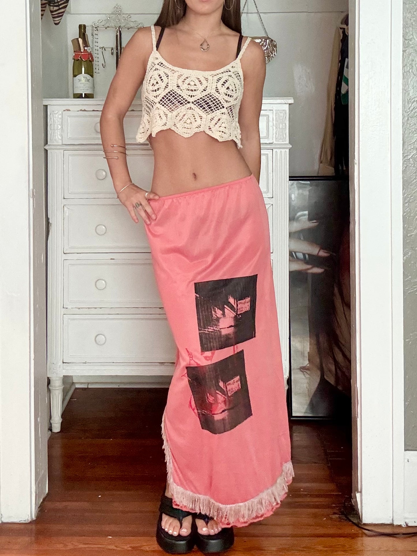 Graphic 00's Slip Skirt | Size 26” waist