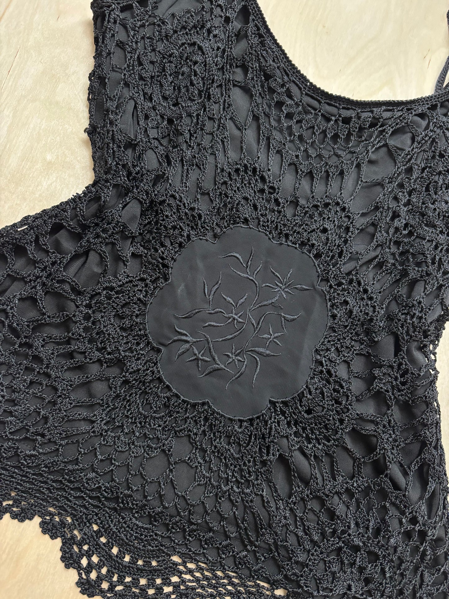 Very Vera 90’s Crochet Cami | Size L
