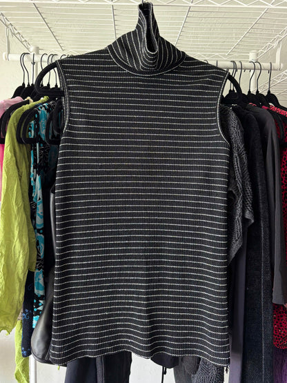 Campus Casuals 70's Knit Top | Size M