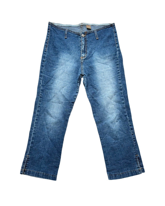 True 90’s Denim Capris | Size 28” waist