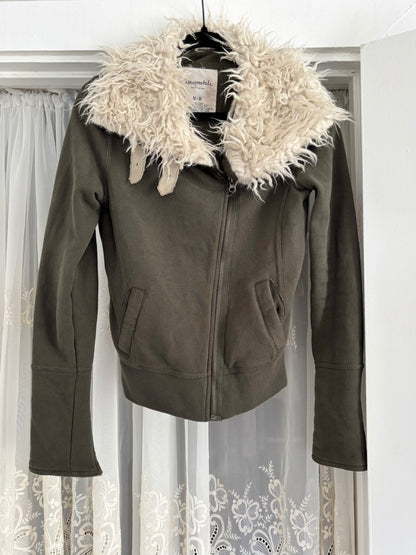 Aeropostale 00's Fur Zip Up | Size M