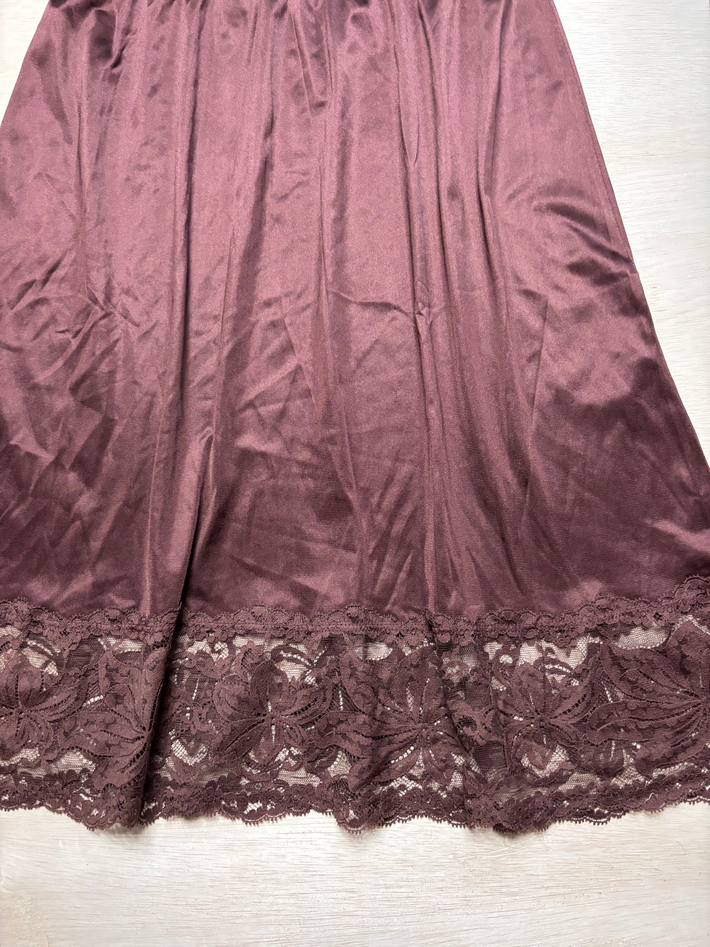 Vanity Fair 90’s Slip Skirt | Size 26” waist