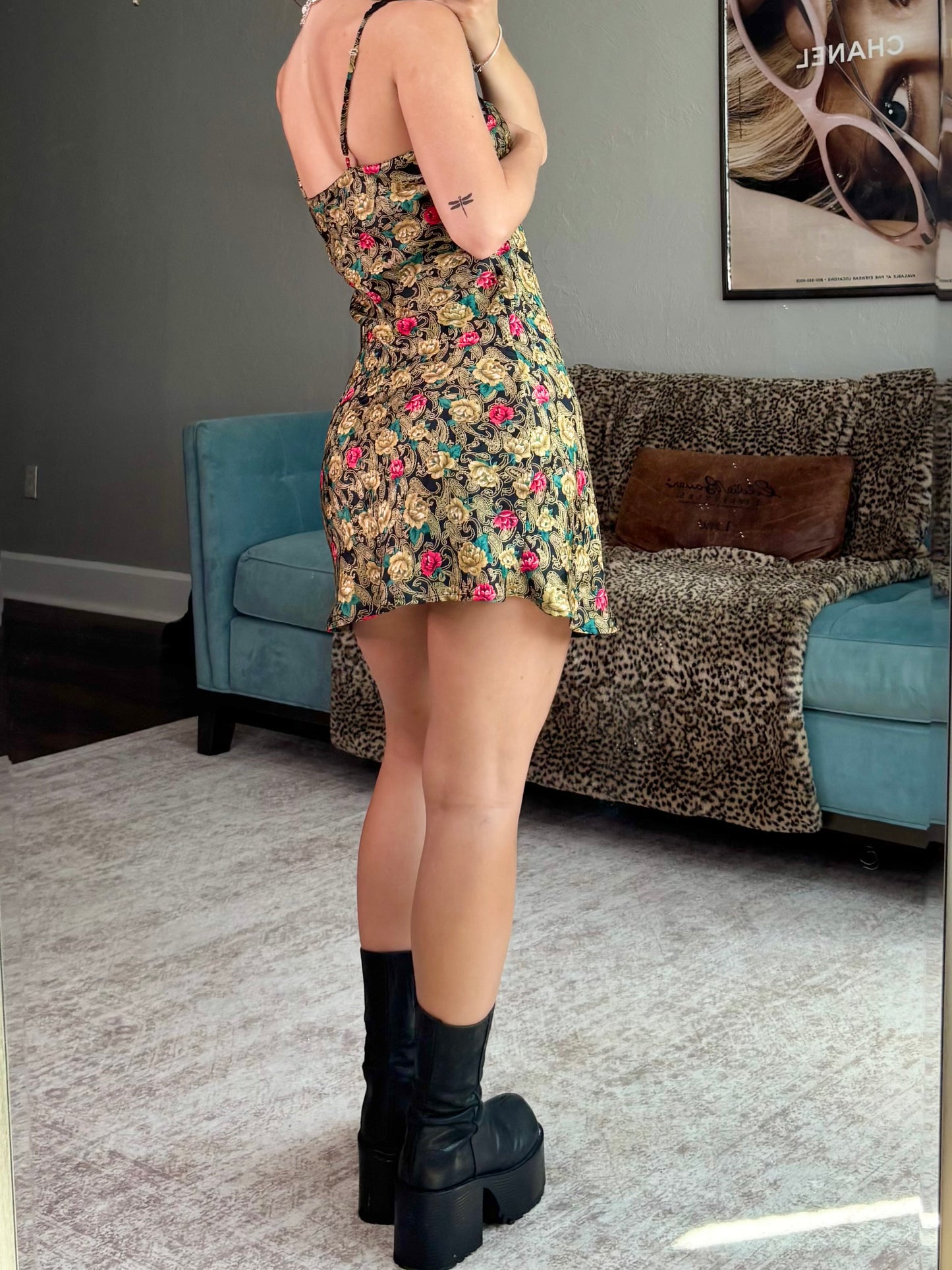 Silkscreen 90's Slip | Size M