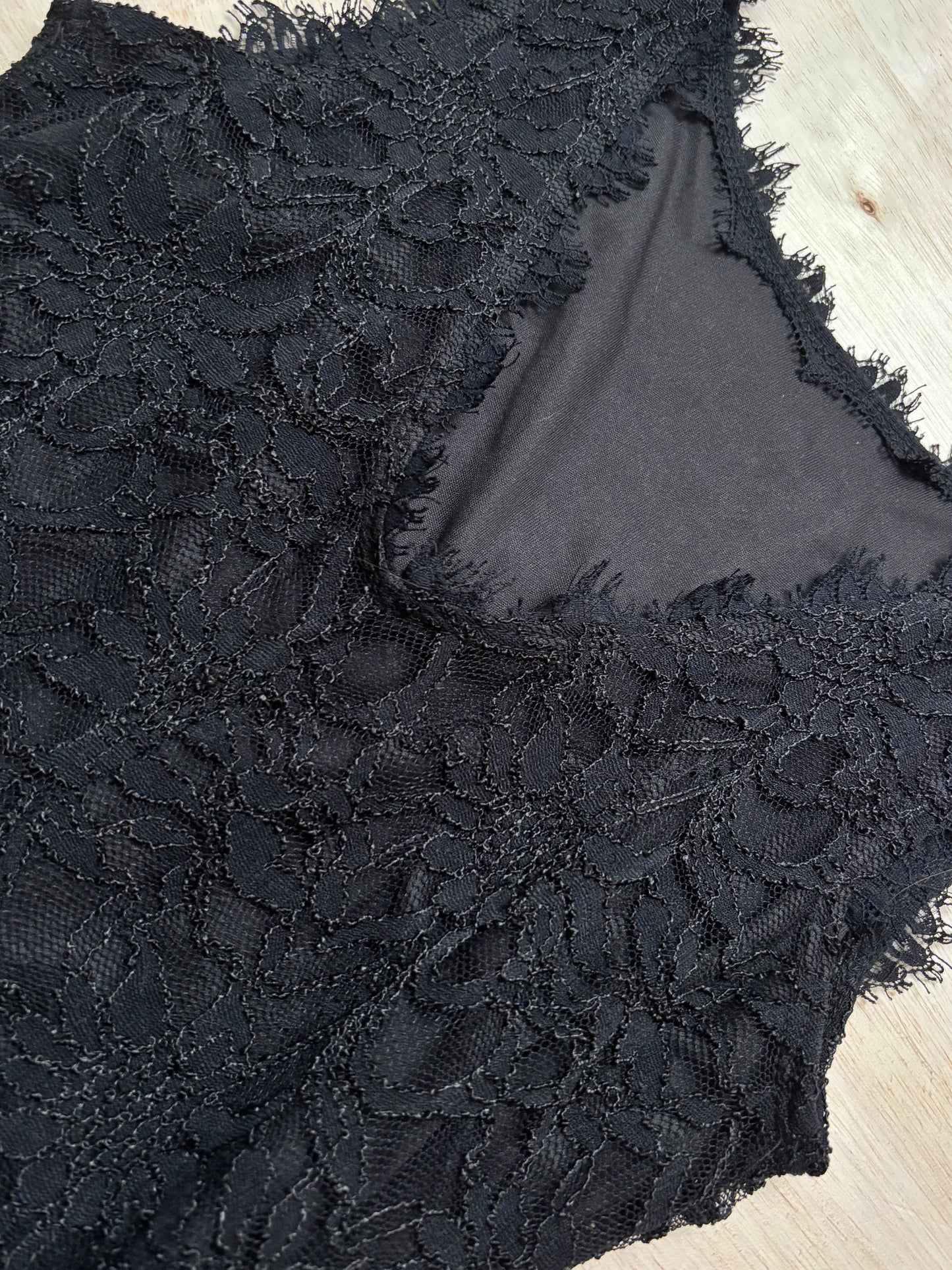 Jump 90’s Lace Dress | Size M