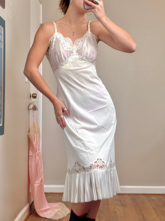 Cream 90’s Lace Slip | Size S