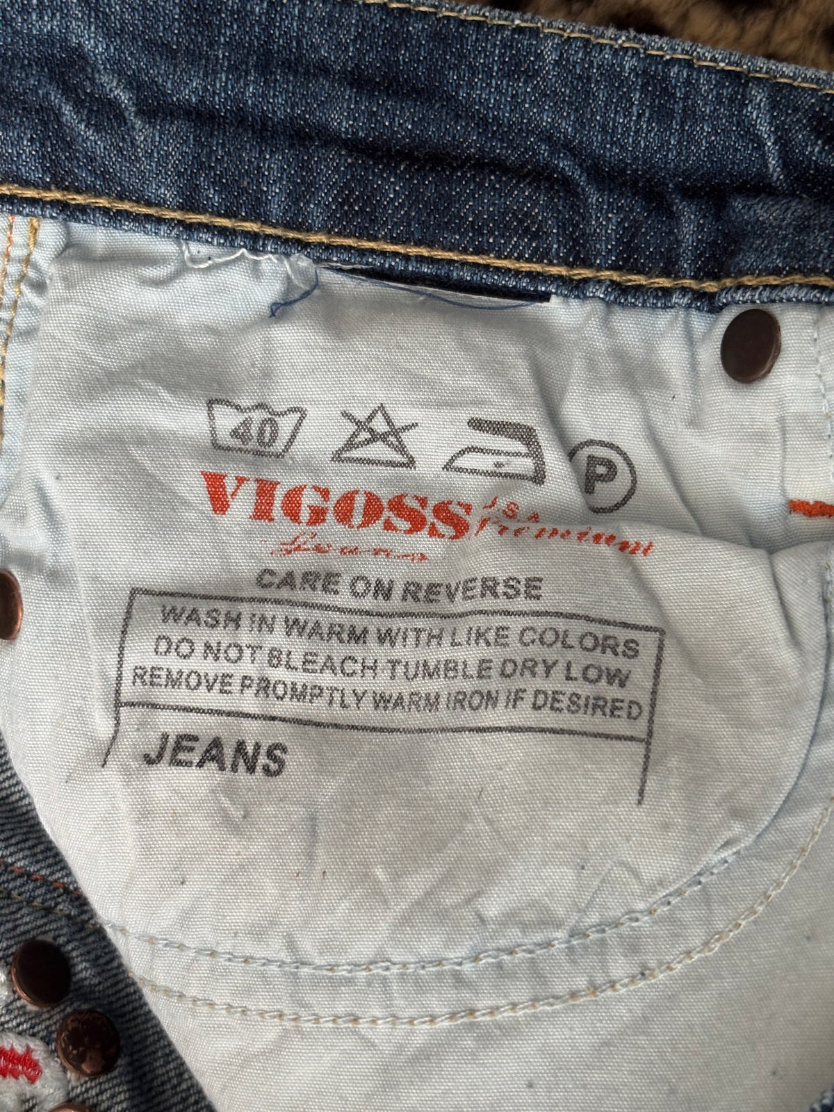 Vigoss 00's Embroidered Low Rise Jean | Size 32" Waist