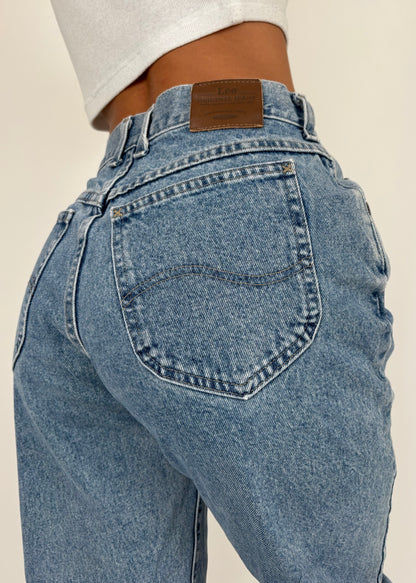 Lee Mom Jeans | Size 26” waist