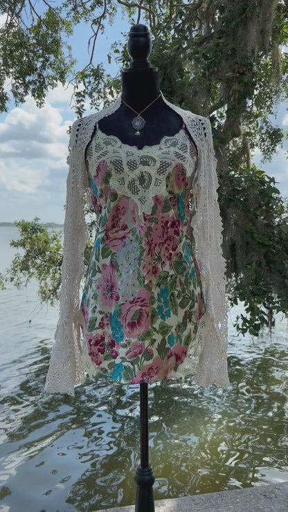 VS Gold Tag Floral Slip | Size S